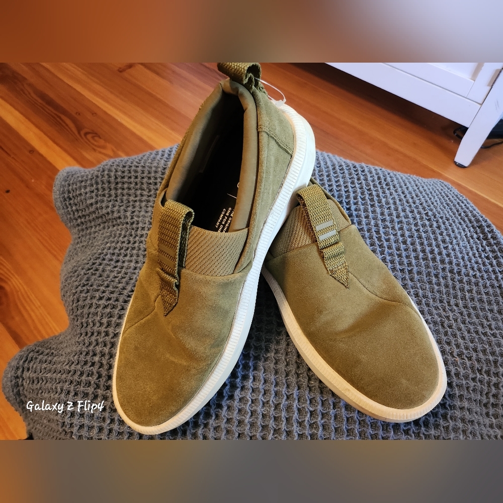 Tom's slip on